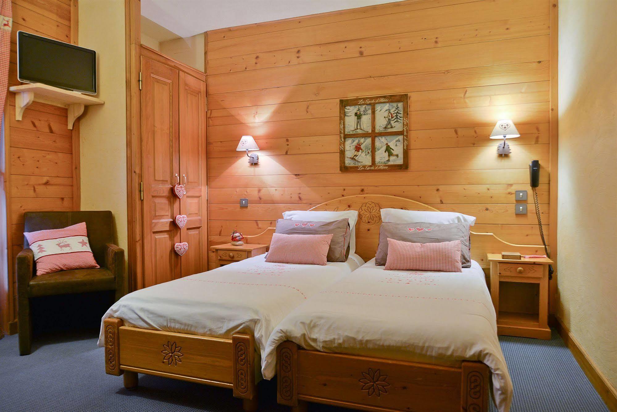 Le Morillon Hotel Bagian luar foto